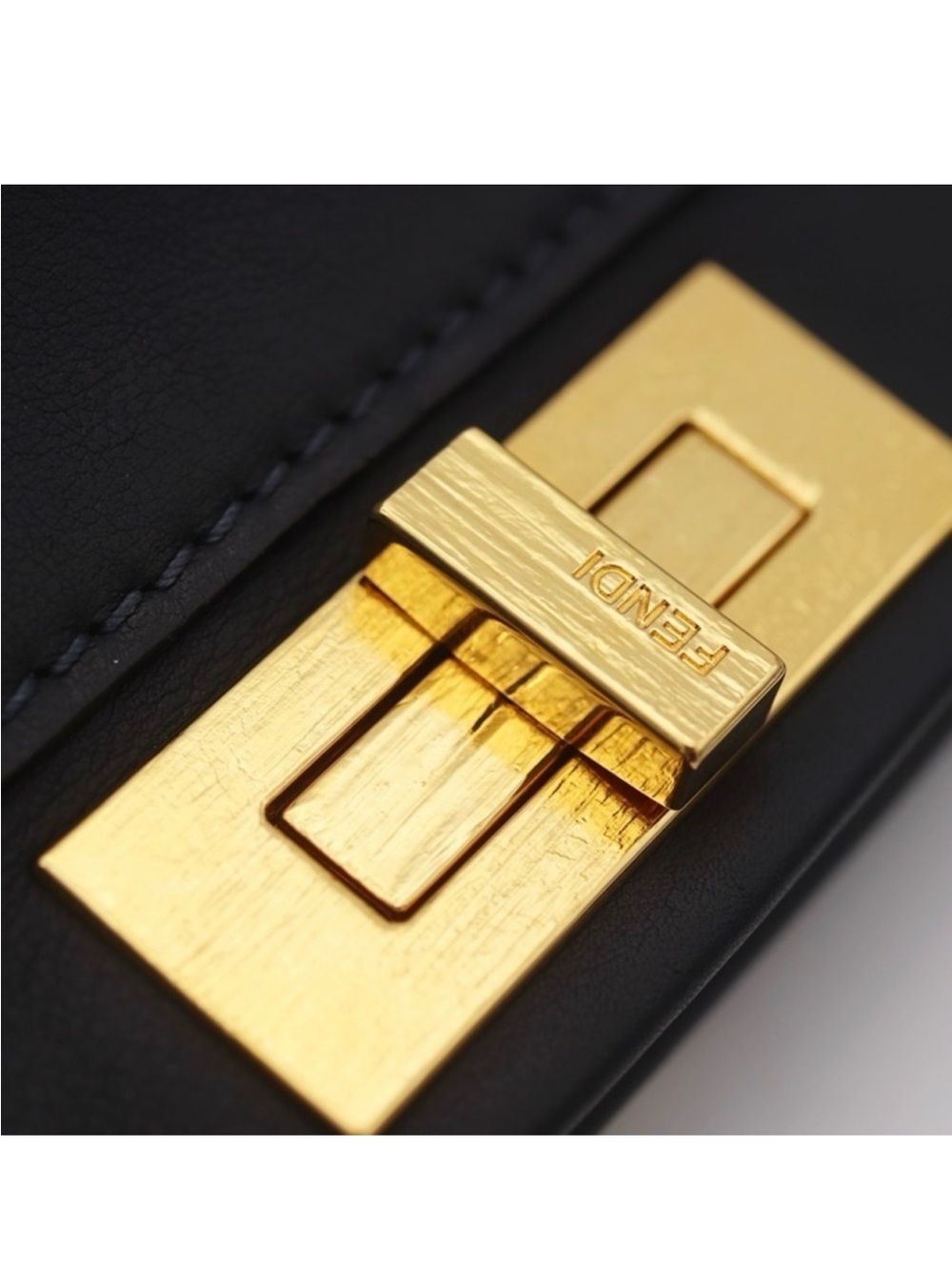 Fendi Peekaboo- large Black Leather Top-Handle Satchel with Gold Hardware. - Picture 3 of 6